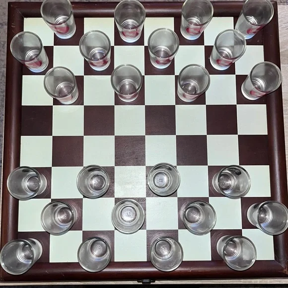 Shot glass checkers game set - Picture 1 of 4
